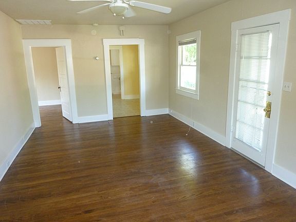 3rd image of 125 E Home Ave