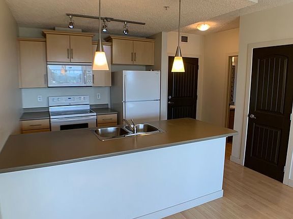 4th image of 135 B Sandpiper Rd #2608
