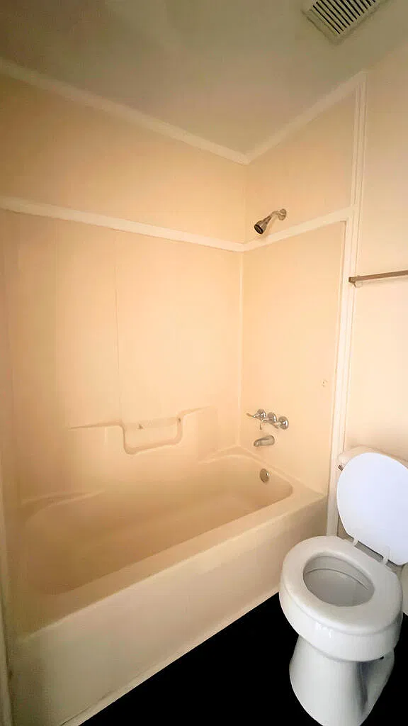 3 bed, 2.0 bath, 1300 sqft, $850 — Photo 2