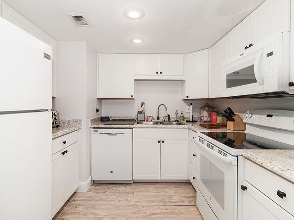 924 Lake Destiny Rd UNIT E