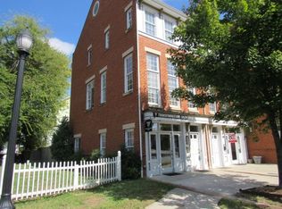207 E Lewis St, Greensboro, NC 27401