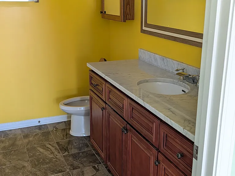 409 Arecales Dr — Photo 6