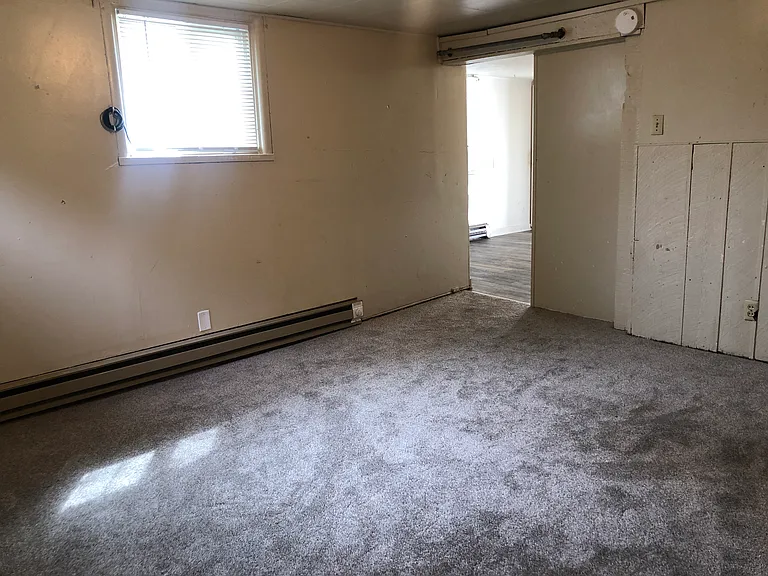455 NE Kamiaken St #A — Photo 7