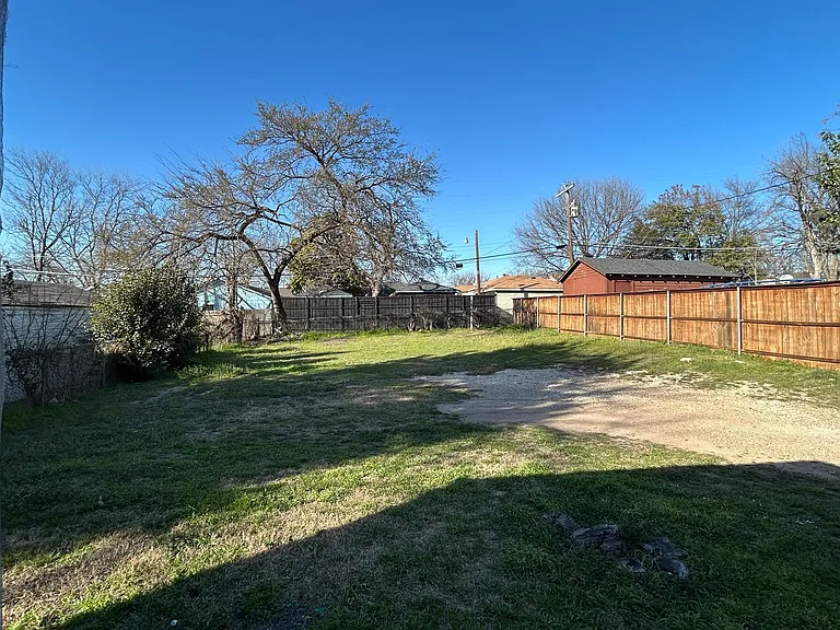 3319 W Clarendon Dr — Photo 15