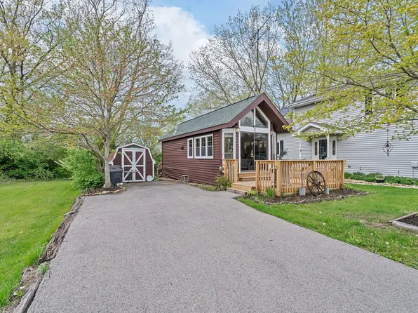 1 Dinosaur Rd, Wilmington, IL 60481