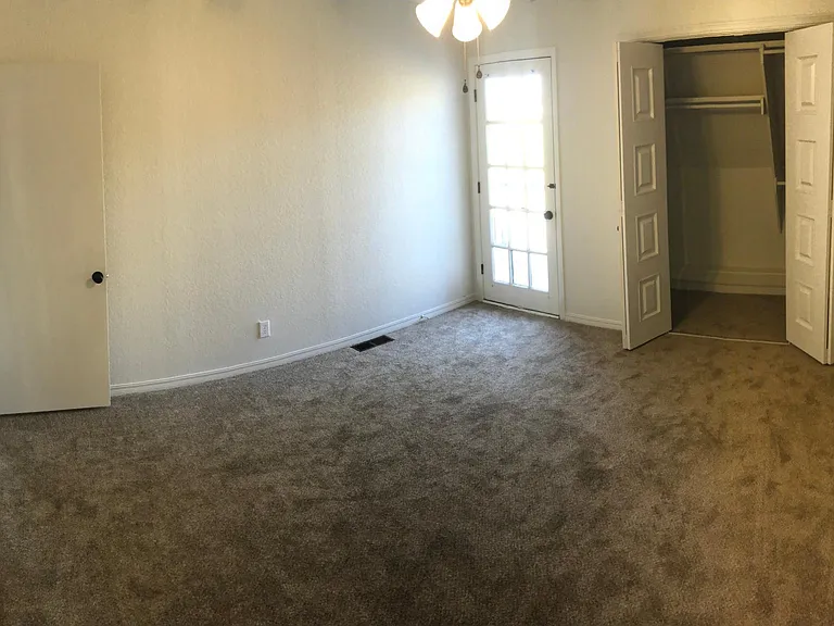 6126 S Lakewood Ave — Photo 27