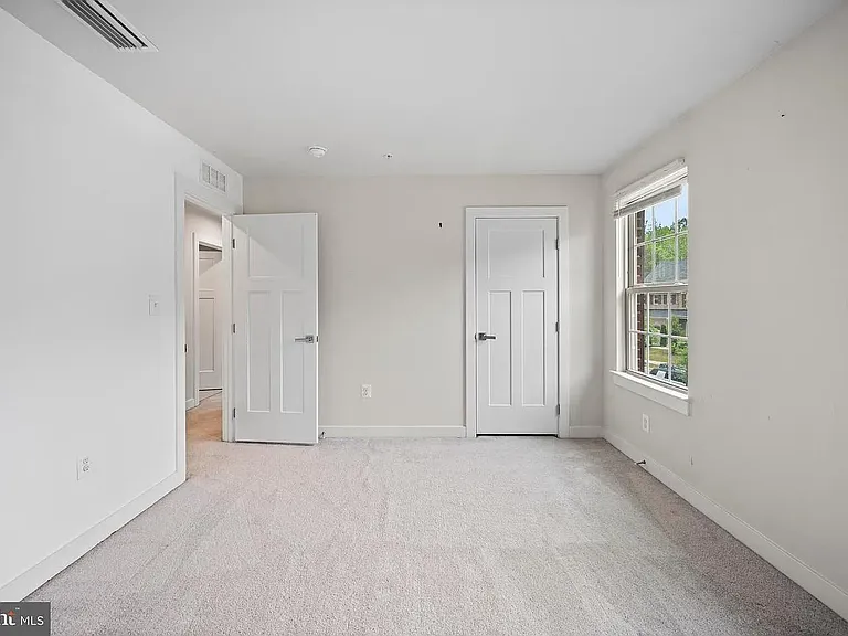 8225 E Branch Dr — Photo 17