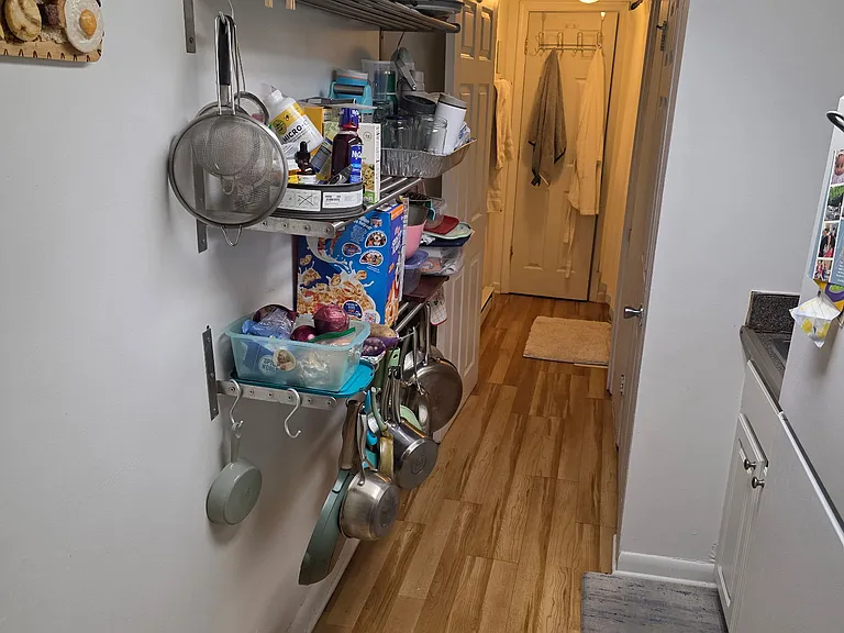 Kitchen storage