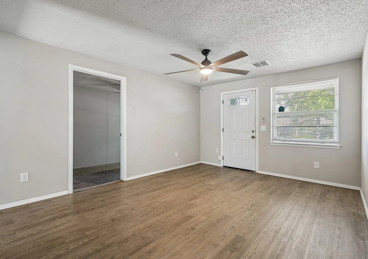 4008 SE 46th St — Photo 3
