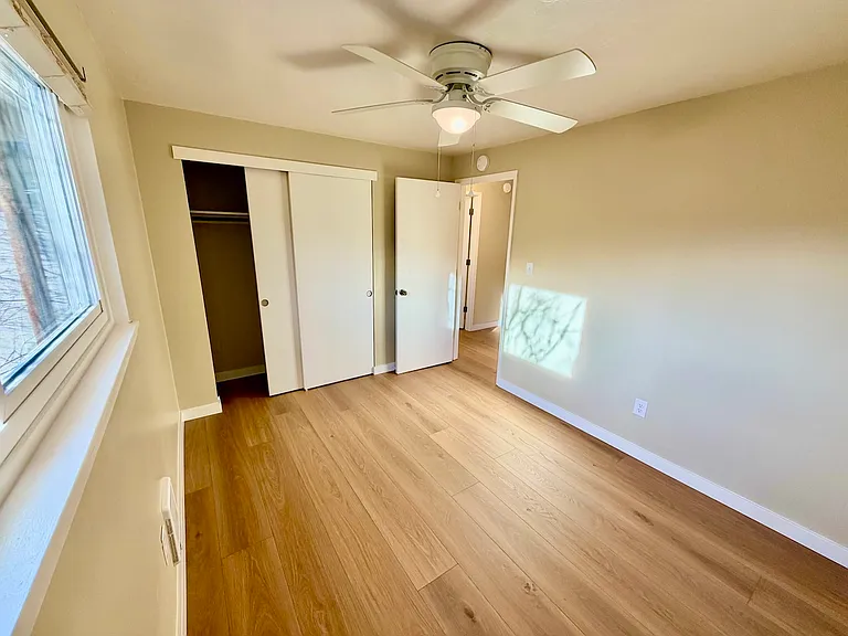 1301 Iowa St #18 — Photo 11