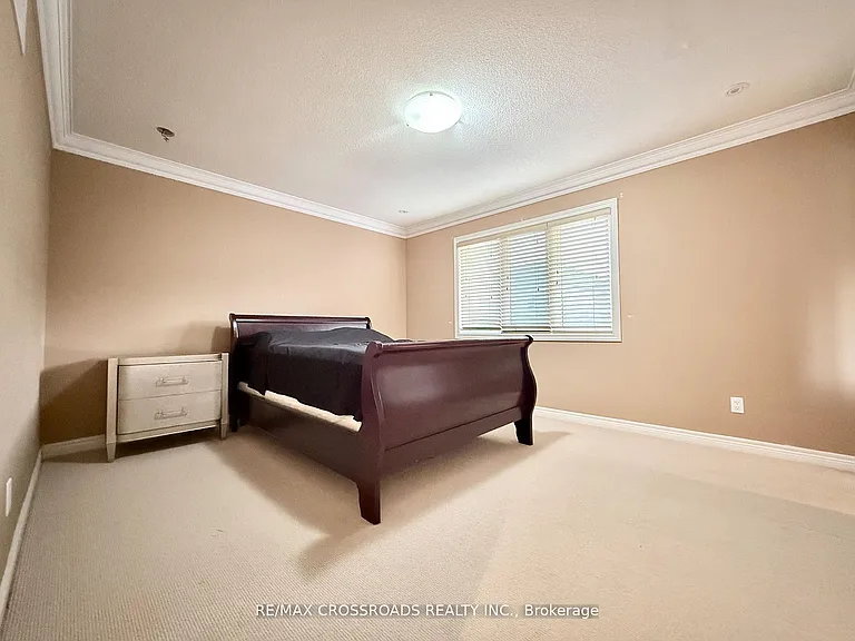 158 Gail Parks Cres — Photo 9