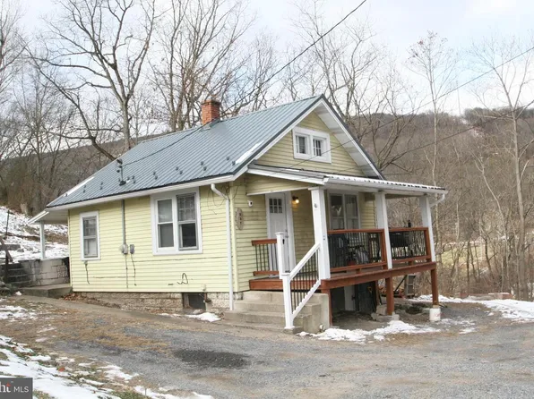 237 W Davis St, Mount Union, PA 17066