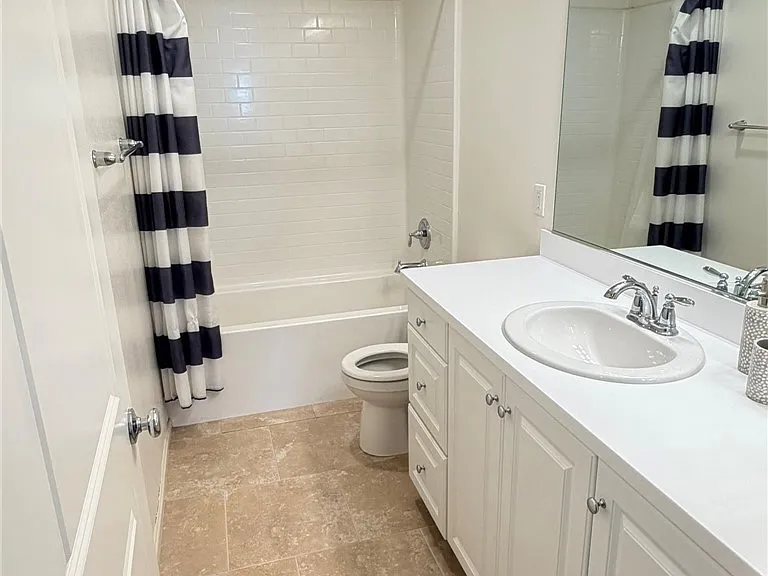 42688 Azure St — Photo 29