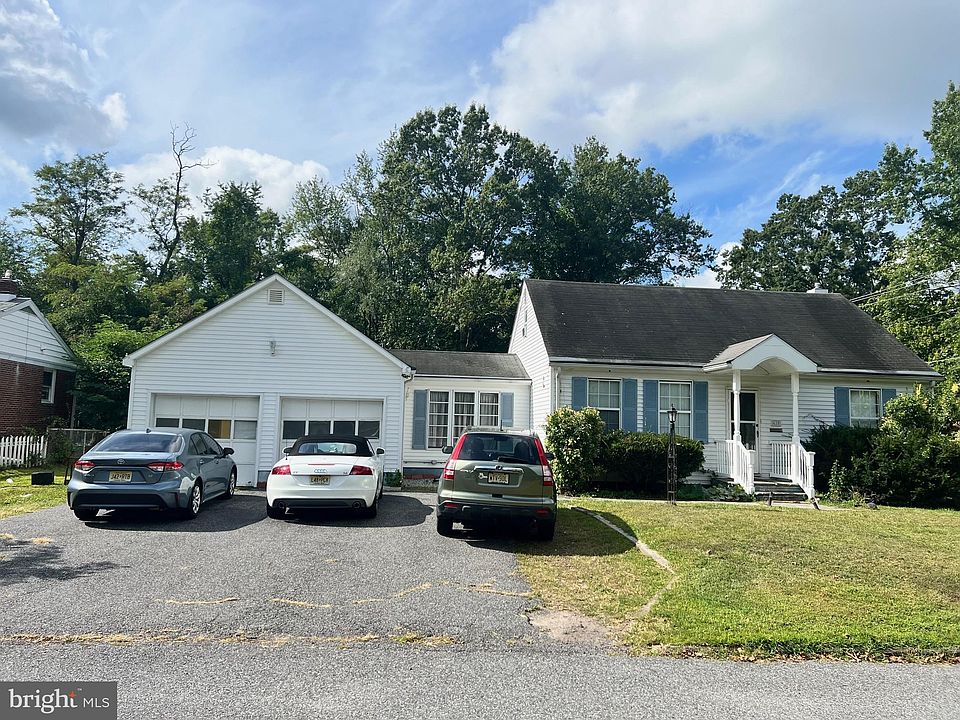 2nd image of 420 Villanova Rd