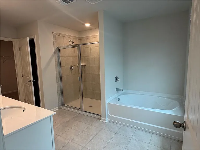 3101 Greyton Dr — Photo 8