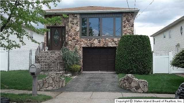 1st image of 629 Barlow Ave