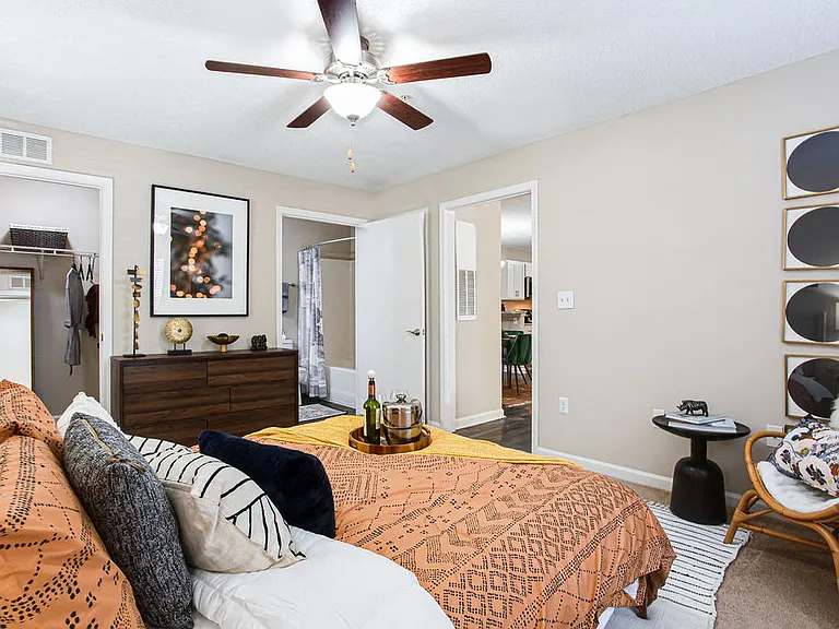 Indigo Apartments Gainesville — Photo 55