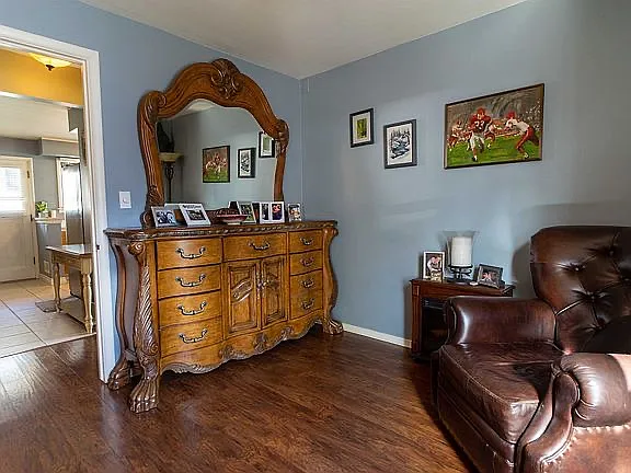4605 N Rustle St — Photo 6