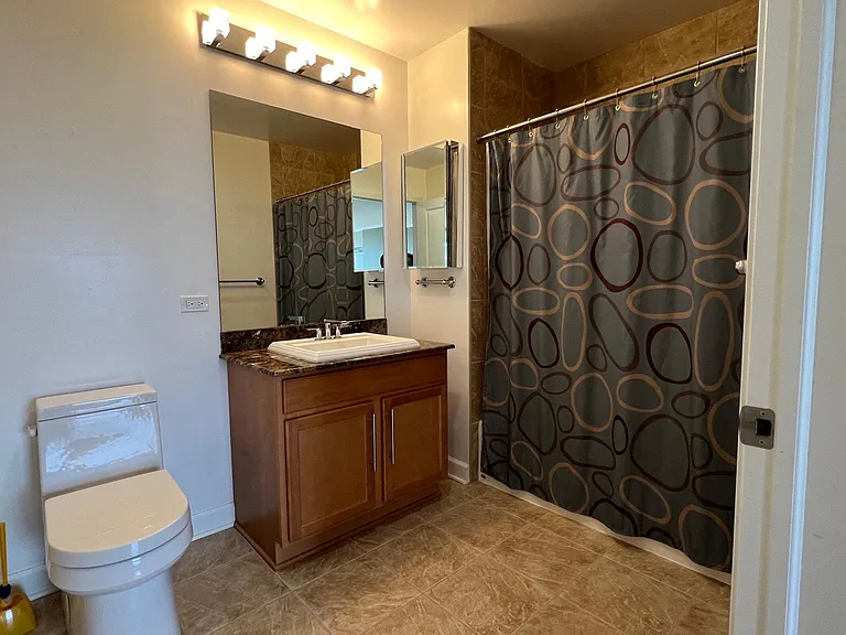 100 E 14th St #2207 — Photo 34