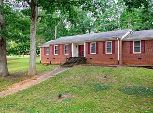 508 Royal Oak Dr, Spartanburg, SC 29302