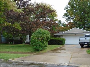 11600 Hastings Rd, Garfield Heights, OH 44125