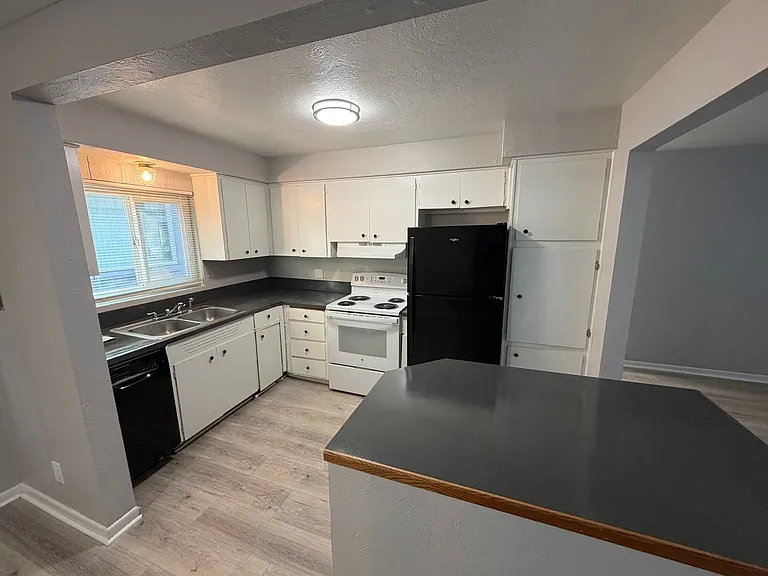 101 108 Dell Villa Drive Se 3801 #3855 — Photo 2