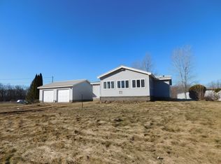 6988 Half Moon Lake Rd, Jonesville, MI 49250