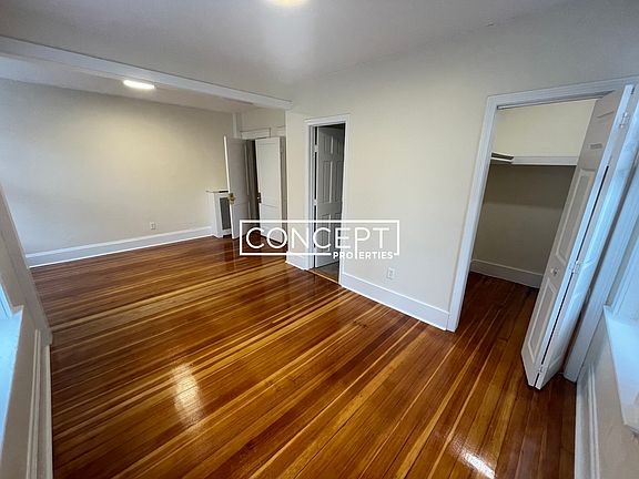 5th image of 8 Barrows St #3