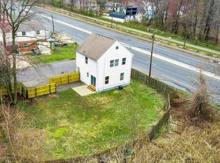 117 10th St, Belford, NJ 07718
