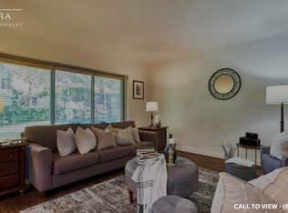 914 Regent Dr #1, Oshawa, ON L1G1J1