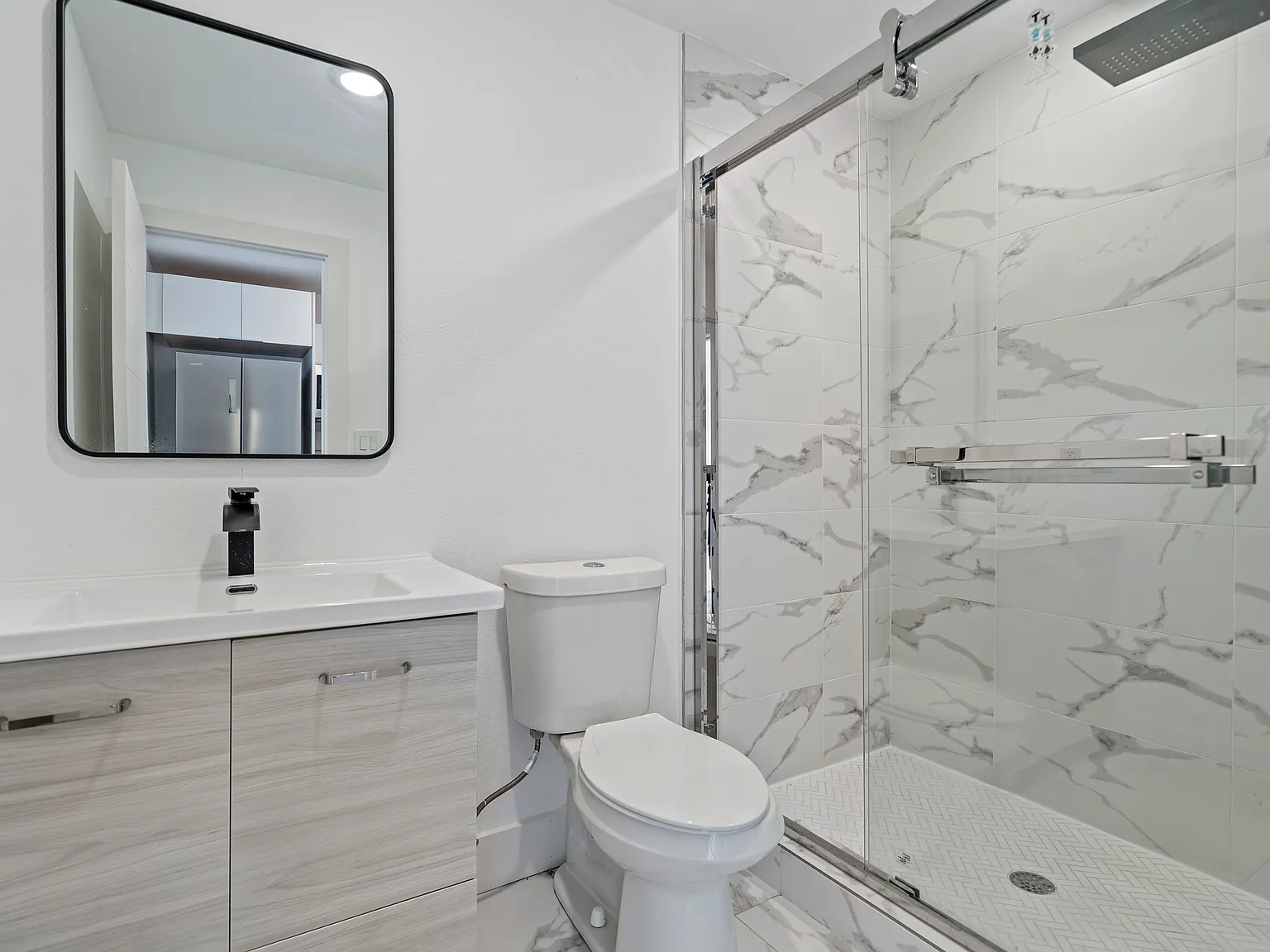 1517 N Carroll Ave — Photo 4