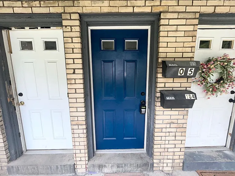 Charming 1, 2, and 3-Bedroom Townhomes in a Quiet Pittsburgh Neighborhood — Photo 62