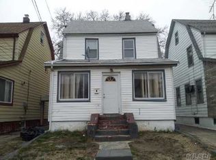 18835 Mangin Ave, Saint Albans, NY 11412