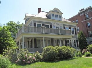 302 Elm St, Northampton, MA 01060