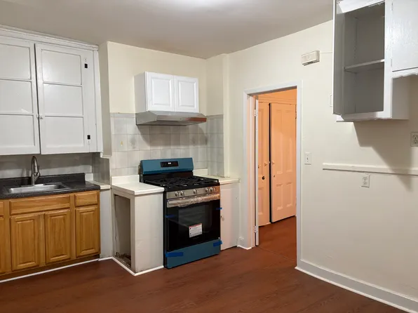 23 1/2 Merchant St Floor 1, Newark, NJ 07105