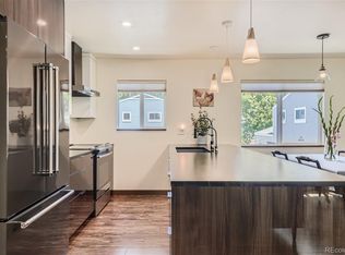 2557 S Dover St APT 70, Lakewood, CO 80227