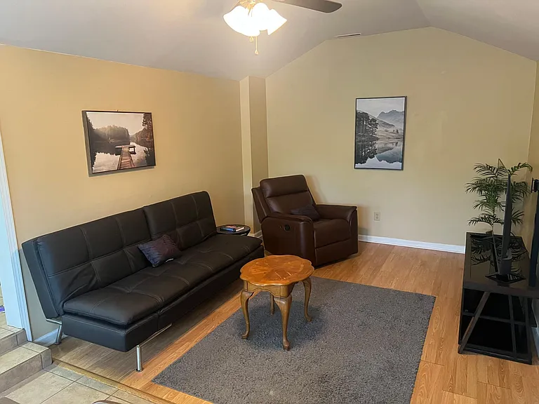 102 N Main St — Photo 19