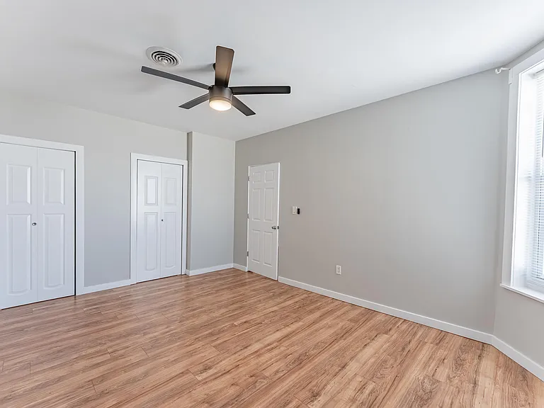 1852 S Blue Island Ave #2R — Photo 6
