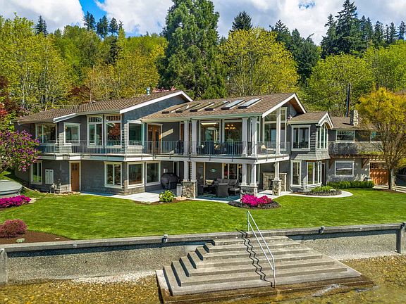 2nd image of 2807 E Lake Sammamish Pkwy NE