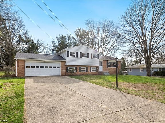 4th image of 3890 Grace Dr