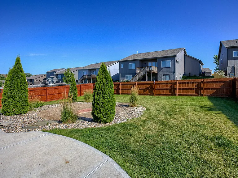 18812 Birch Ave — Photo 7