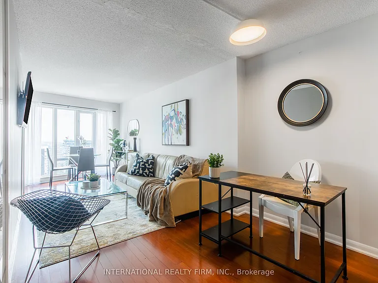 210 Victoria St #3303 — Photo 3
