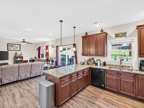 5th image of 1250 Cottage Ln