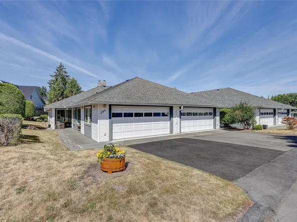 330 Dogwood St #201, Parksville, BC V9P 1P7