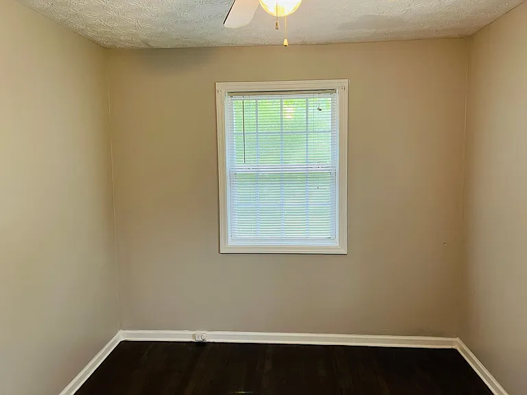 217 W Central Ave — Photo 11
