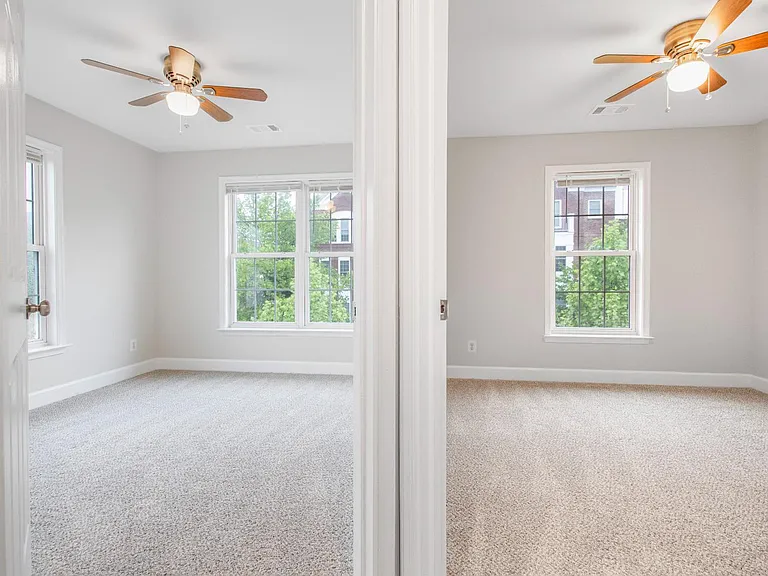 14741 Potomac Branch Dr — Photo 30