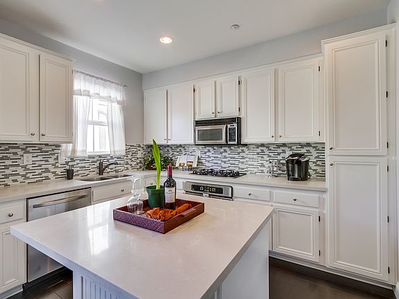 3rd image of 10510 Zenor Ln Unit 26