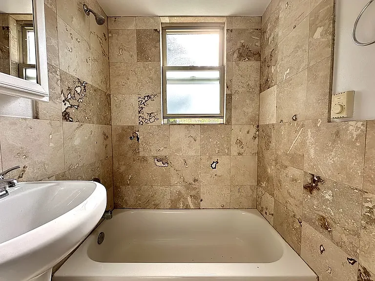 7632 N Milwaukee Ave — Photo 11