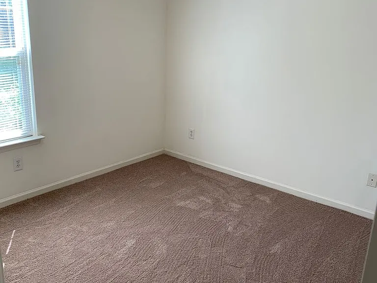 134 Springwood Ln — Photo 10