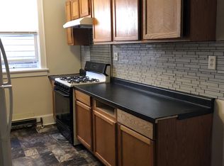 512 16th St #2, Racine, WI 53403